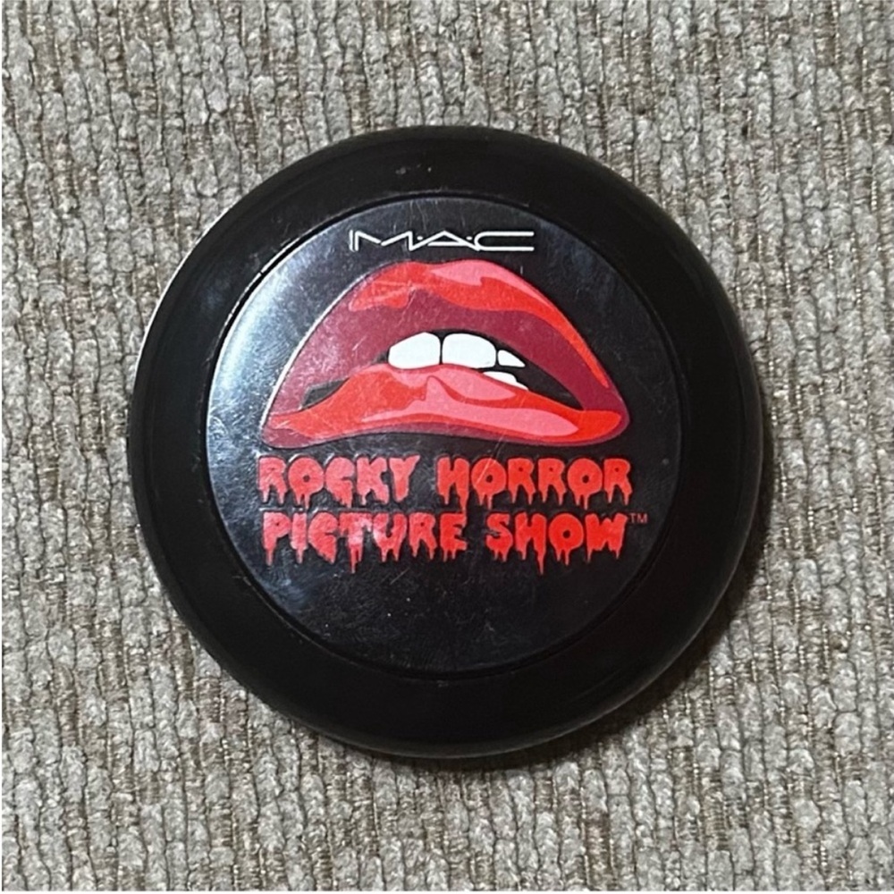 mac cosmetics Rocky horror picture show sculpt and shape powder